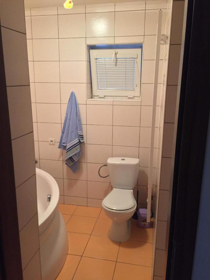 Hostel Fontana Жилина Екстериор снимка